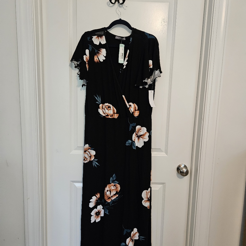 Loveappella Black and White Sheath Dress Short Sleeve Crew Neck